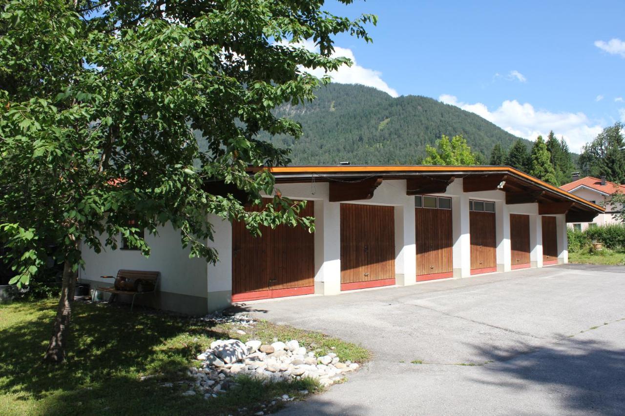 Hotel Garni Waldhof - Wohlfuehlen Am Lech Stanzach Bagian luar foto