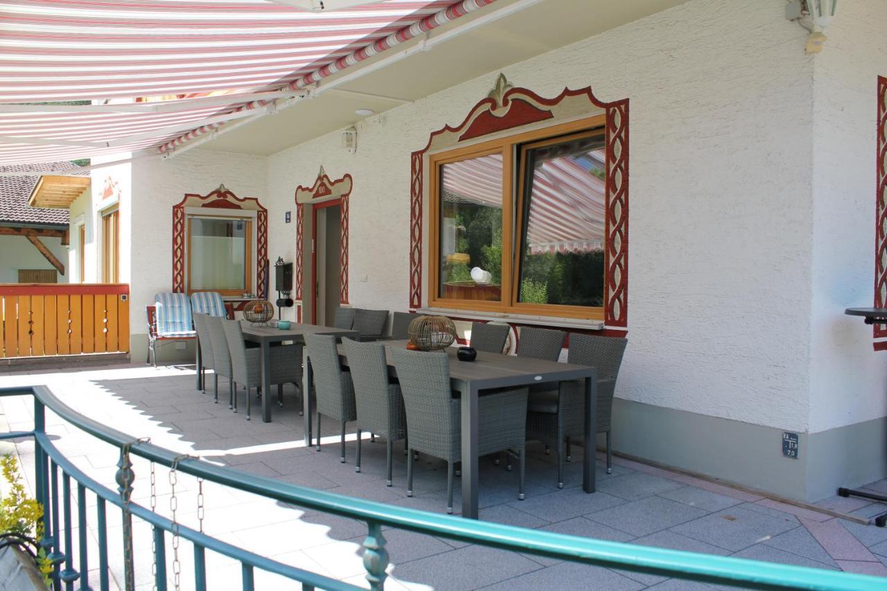 Hotel Garni Waldhof - Wohlfuehlen Am Lech Stanzach Bagian luar foto