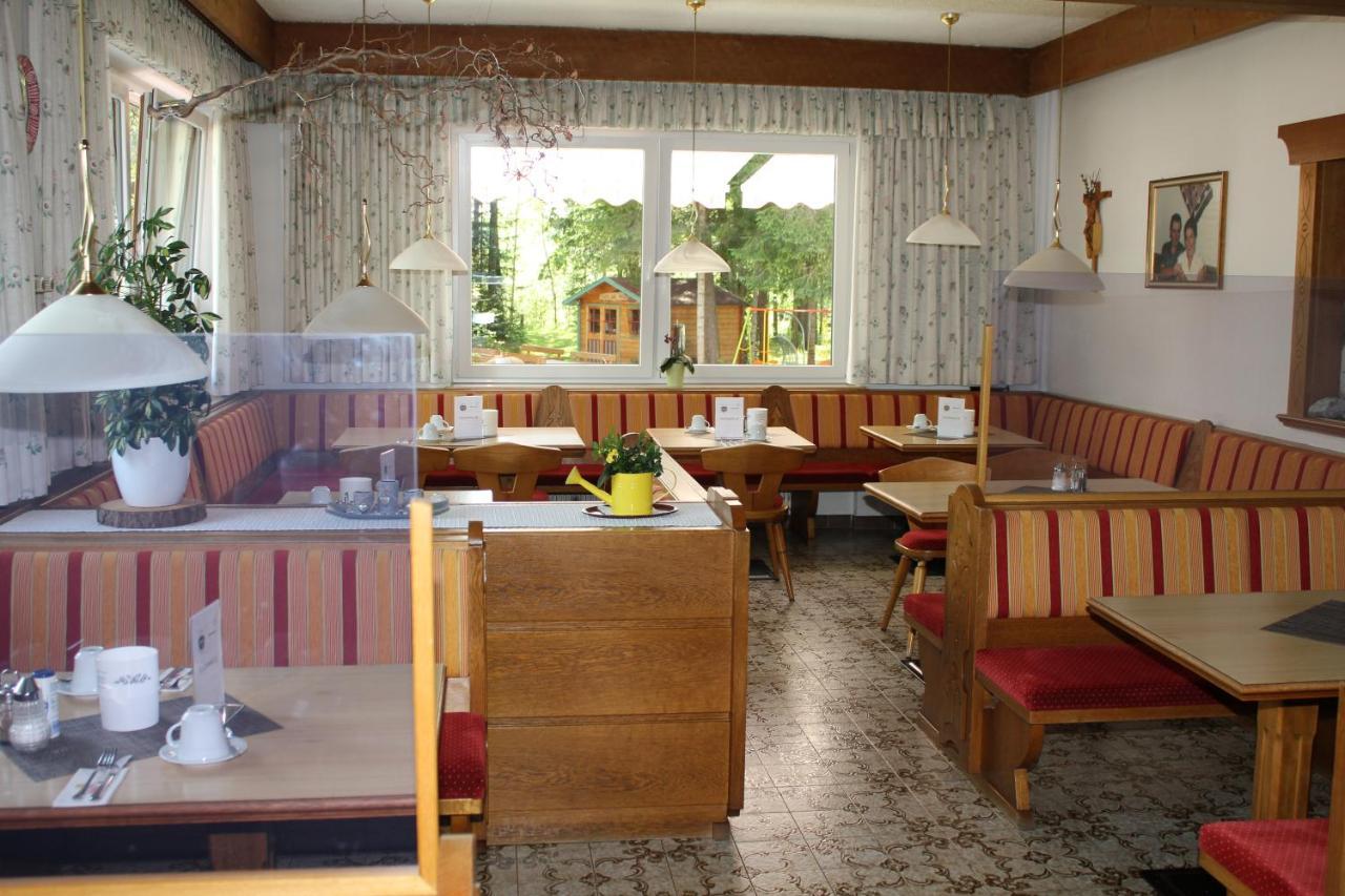 Hotel Garni Waldhof - Wohlfuehlen Am Lech Stanzach Bagian luar foto