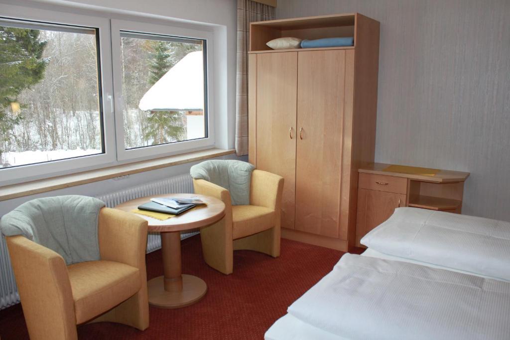 Hotel Garni Waldhof - Wohlfuehlen Am Lech Stanzach Ruang foto