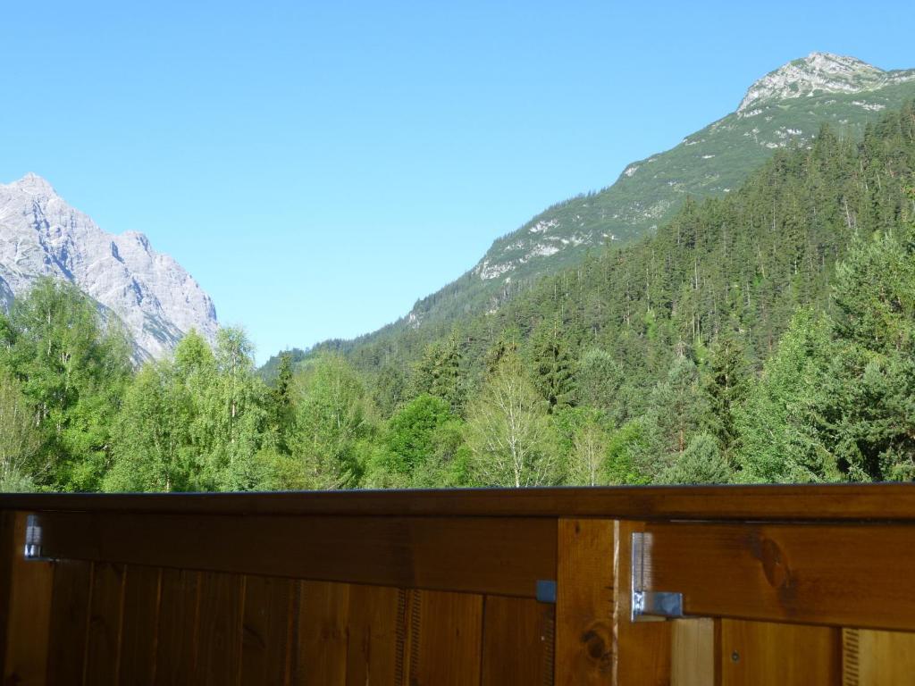 Hotel Garni Waldhof - Wohlfuehlen Am Lech Stanzach Ruang foto